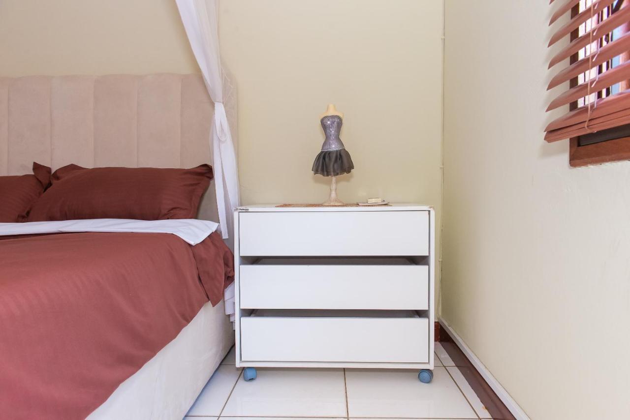 Casa Da Noleen Matola Kültér fotó