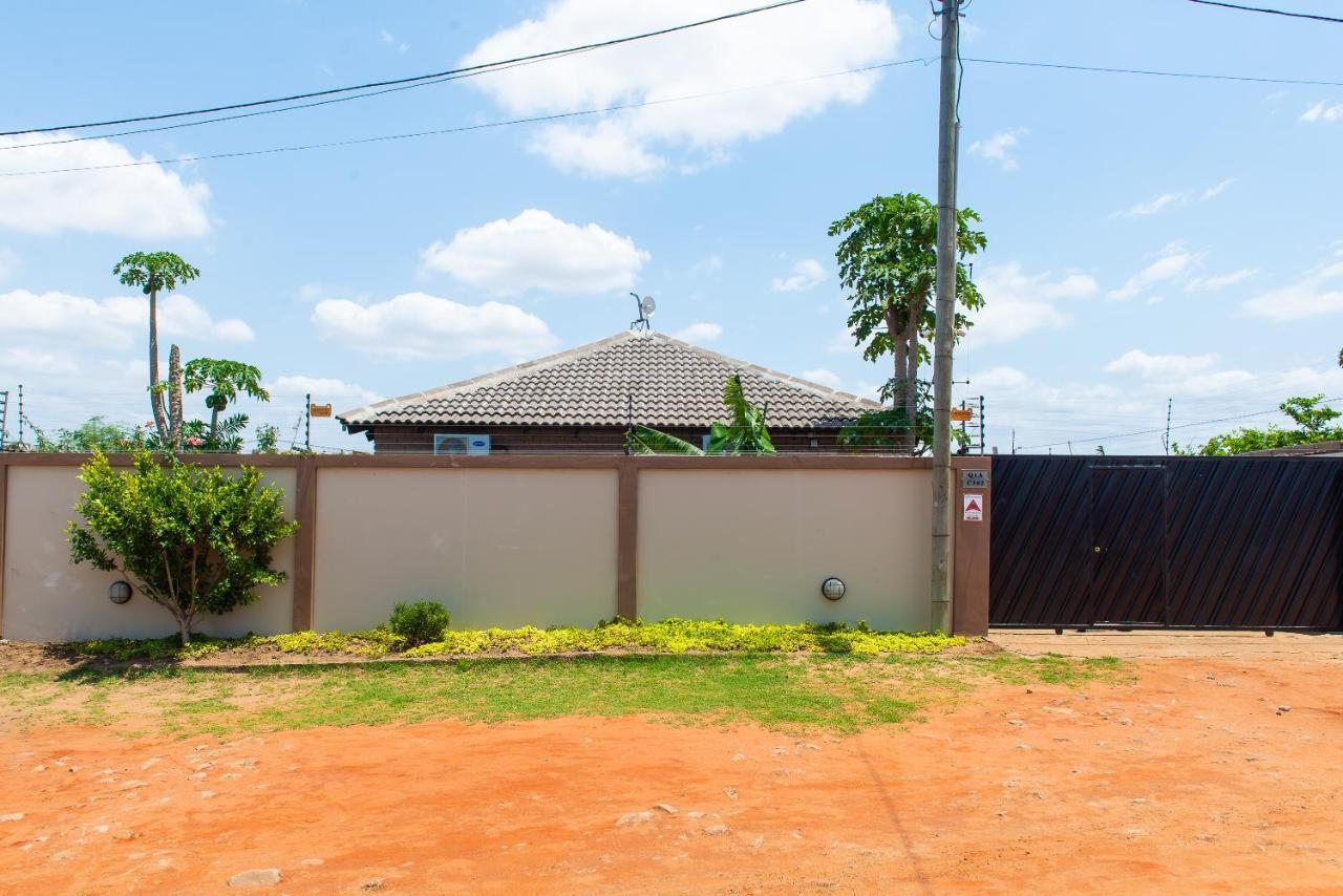 Casa Da Noleen Matola Kültér fotó